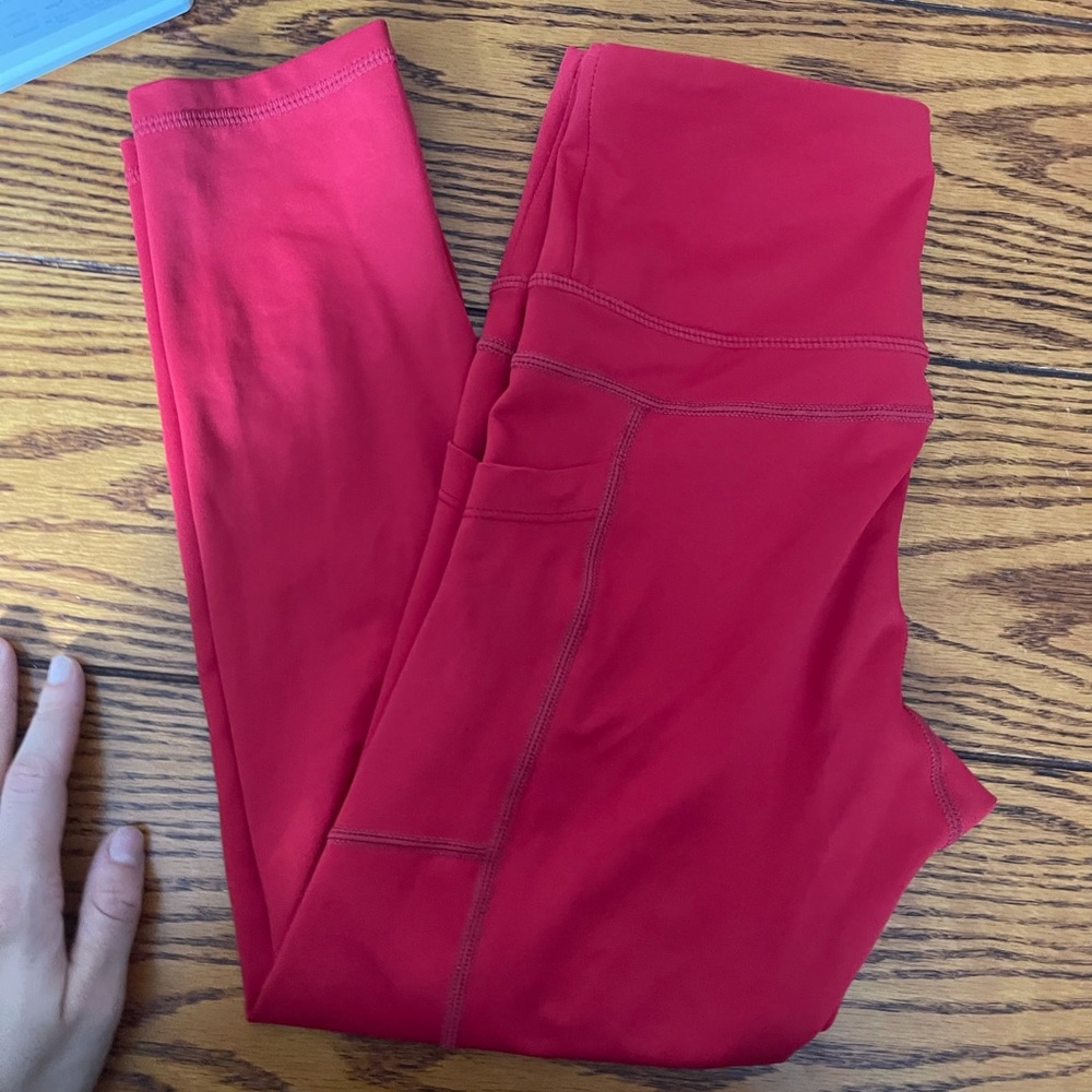 Zyia Red Pocket light n tight leggings